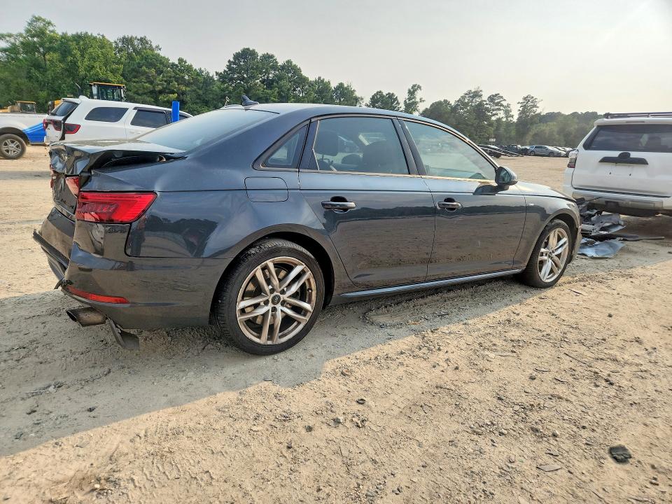 62795056 :رقم المزاد ، WAUDNAF42HN051983 vin ، 2017 Audi A4 مزاد بيع