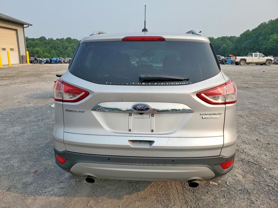 Продажа на аукционе авто 2016 Ford Escape, vin: 1FMCU0JX5GUC72412, номер лота: 61129786