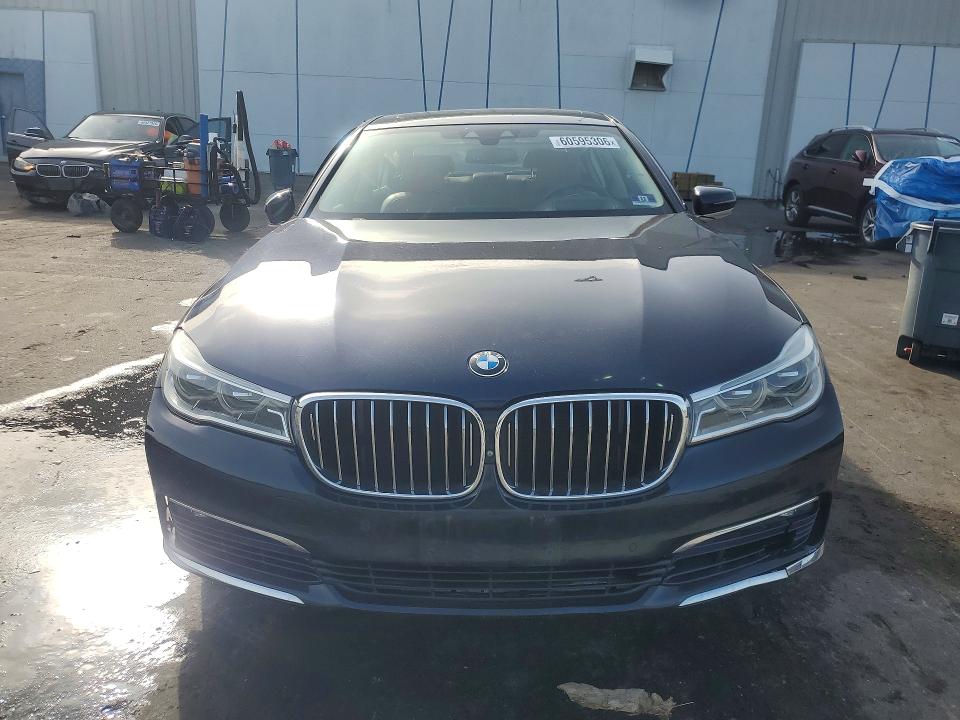 2017 Bmw 750 მანქანა იყიდება აუქციონზე, vin: WBA7F2C55HG422684, აუქციონის ნომერი: 60595306