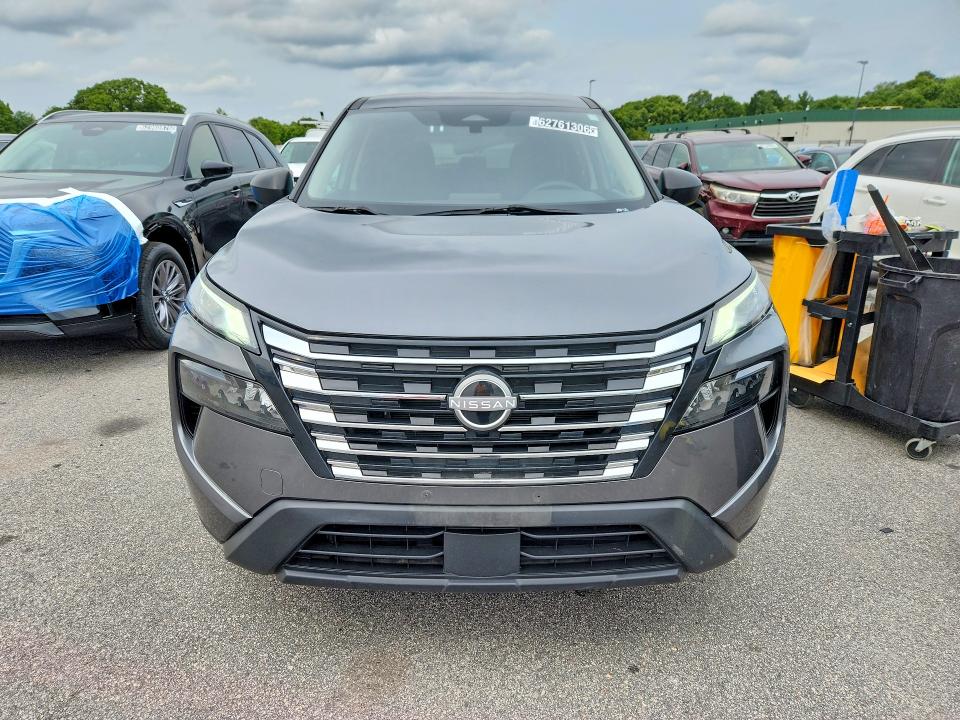 62761306 :رقم المزاد ، 5N1BT3ABXRC696004 vin ، 2024 Nissan Rogue مزاد بيع