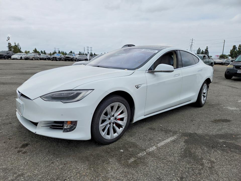 58843956 :رقم المزاد ، 5YJSA1E47GF145197 vin ، 2016 Tesla Model S مزاد بيع