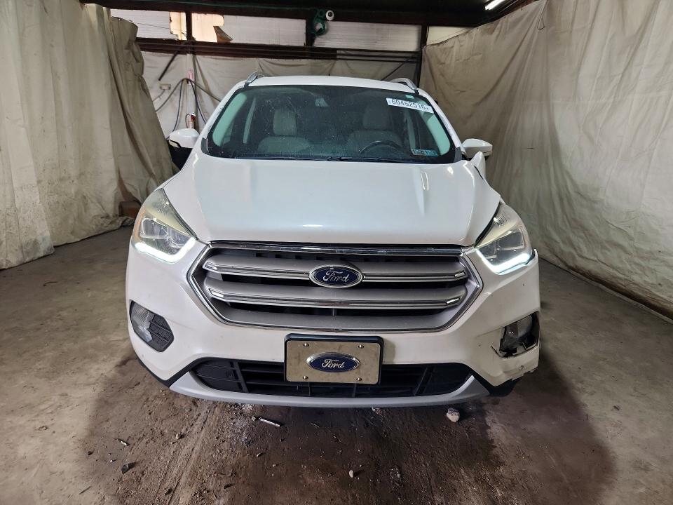 Продаж на аукціоні авто 2018 Ford Escape, vin: 1FMCU9J92JUB21279, номер лоту: 60452516