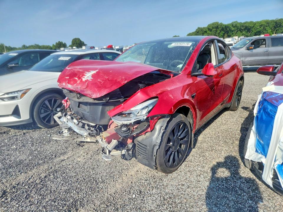 59263176 :رقم المزاد ، 7SAYGDEE1NF321583 vin ، 2022 Tesla Model Y مزاد بيع