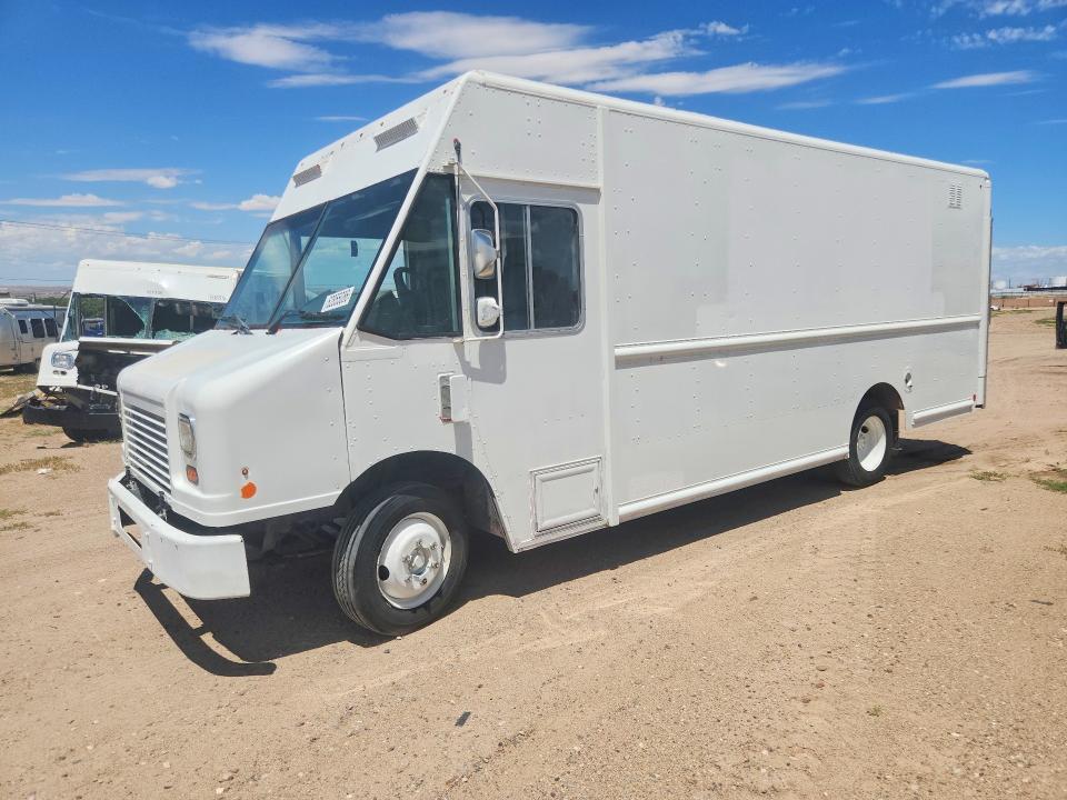 Продаж на аукціоні авто 2015 Freightliner Mt45 Chassis, vin: 4UZAC1DV3FCGX4544, номер лоту: 62855086