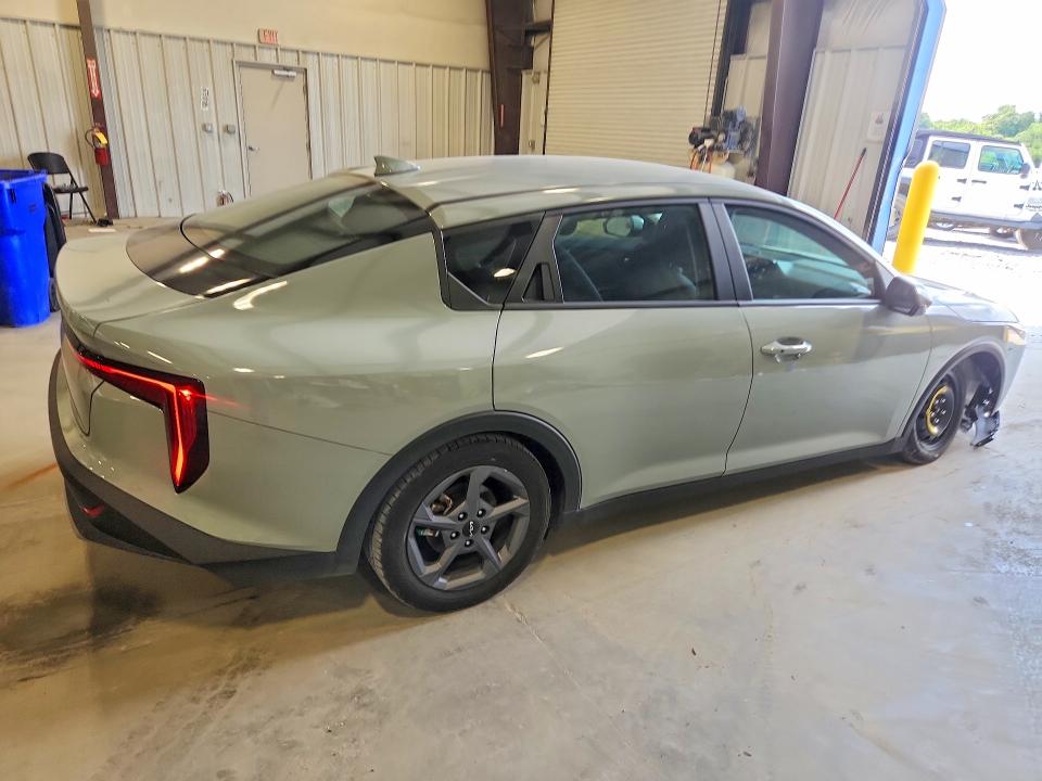 Продаж на аукціоні авто 2025 Kia K4, vin: 3KPFT4DEXSE183500, номер лоту: 85459345