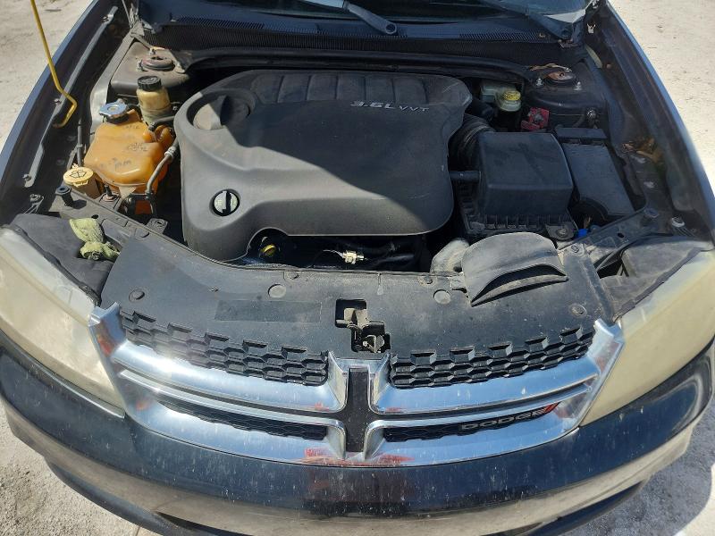 60991046 :رقم المزاد ، 1B3BD2FG1BN506280 vin ، 2011 Dodge Avenger مزاد بيع