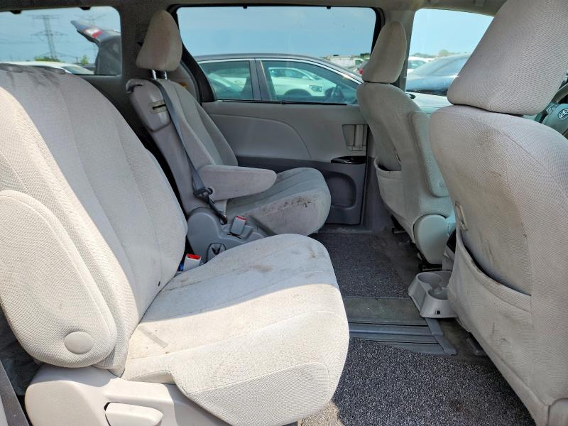 60623406 :رقم المزاد ، 5TDKK3DC6ES470918 vin ، 2014 Toyota Sienna مزاد بيع
