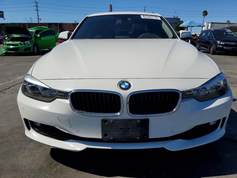 62345776 :رقم المزاد ، WBA3C1C51FP851173 vin ، 2015 Bmw 328 مزاد بيع