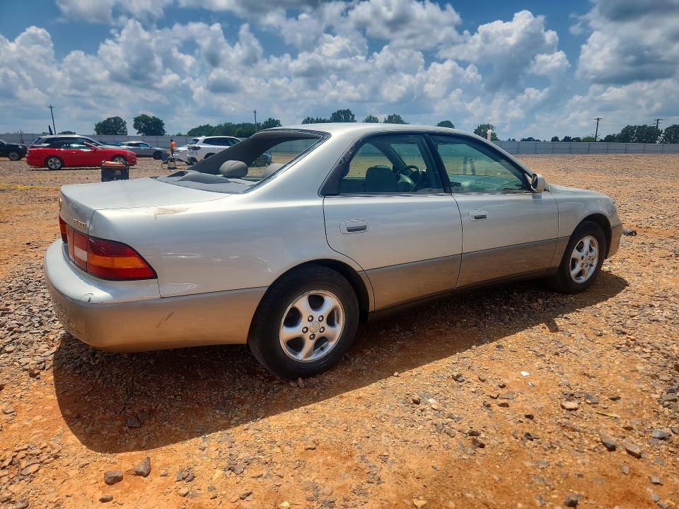 1999 Lexus Es მანქანა იყიდება აუქციონზე, vin: JT8BF28G2X5058661, აუქციონის ნომერი: 60441866