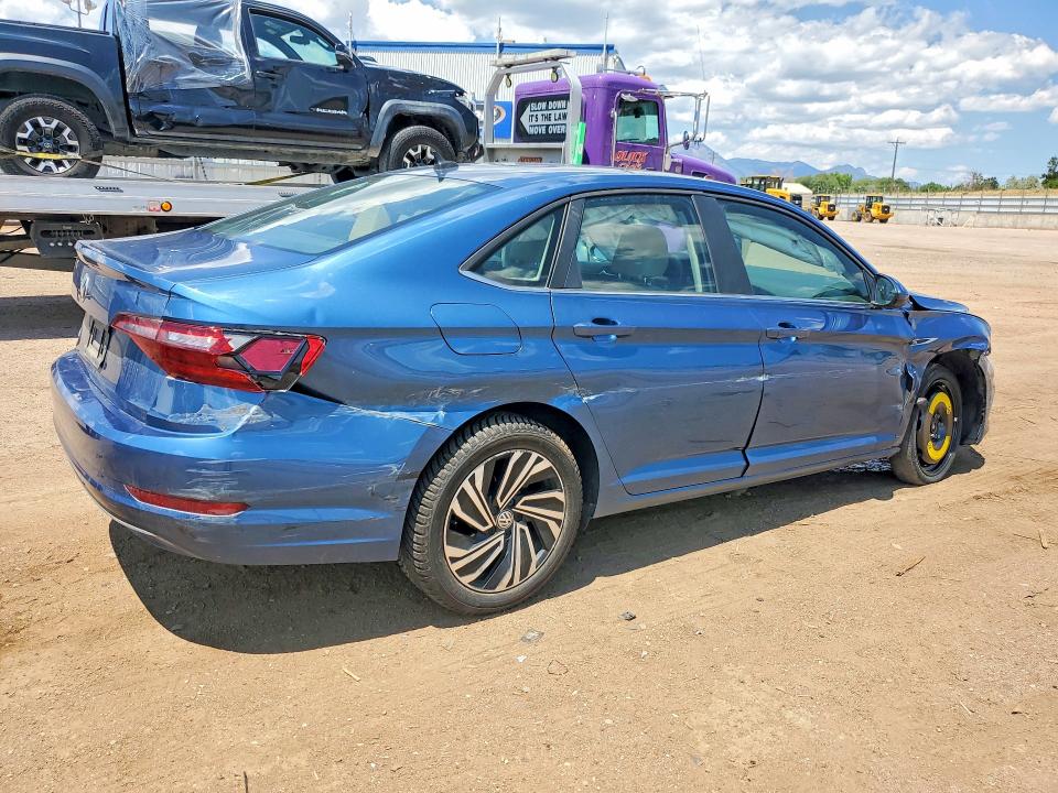 62674696 :رقم المزاد ، 3VWEB7BU8LM073804 vin ، 2020 Volkswagen Jetta مزاد بيع