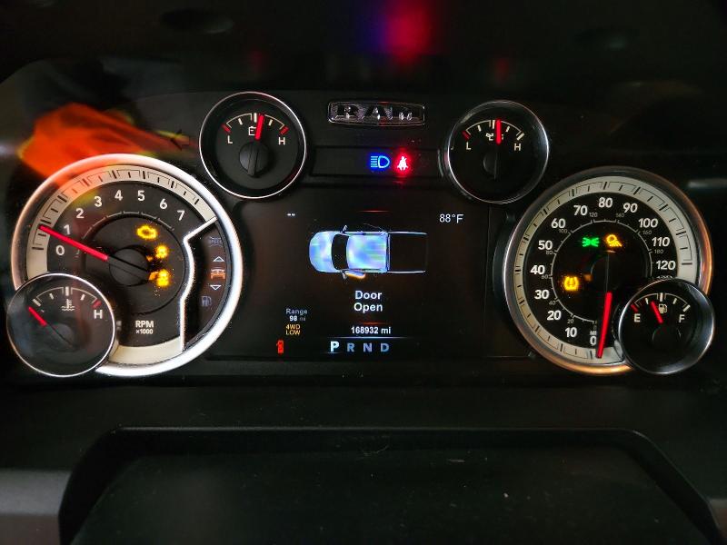 61142006 :رقم المزاد ، 3C6RR7LT8JG163334 vin ، 2018 Ram 1500 مزاد بيع