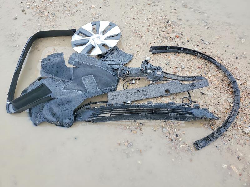 2022 Tesla Model Y მანქანა იყიდება აუქციონზე, vin: 7SAYGDEE5NF394035, აუქციონის ნომერი: 61082646