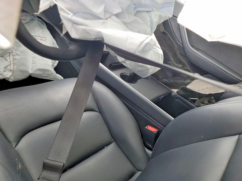 59297956 :رقم المزاد ، 5YJYGDEE9MF098009 vin ، 2021 Tesla Model  Y مزاد بيع