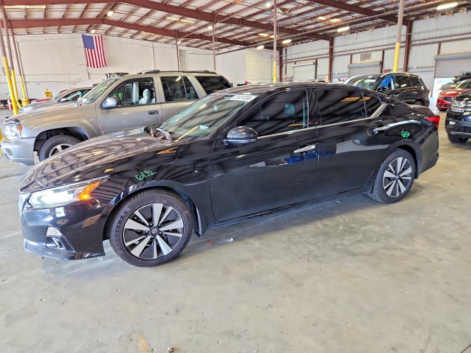 Продажа на аукционе авто 2021 Nissan Altima, vin: 1N4BL4EV0MN341750, номер лота: 61581036
