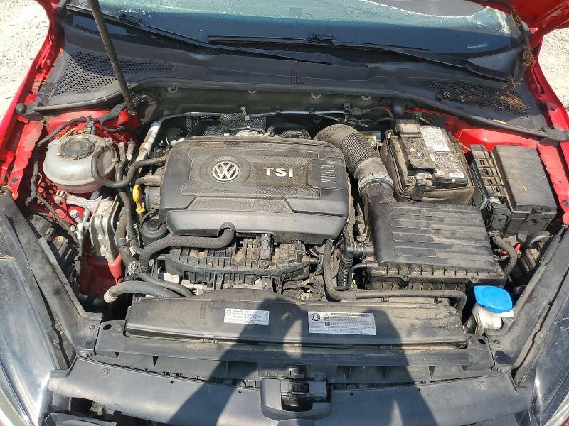 61318086 :رقم المزاد ، 3VWG17AU5JM281004 vin ، 2018 Volkswagen Golf مزاد بيع