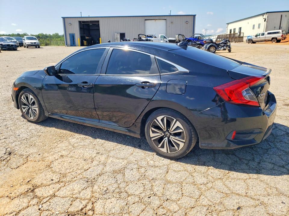 60562606 :رقم المزاد ، 19XFC1F78HE210120 vin ، 2017 Honda Civic مزاد بيع