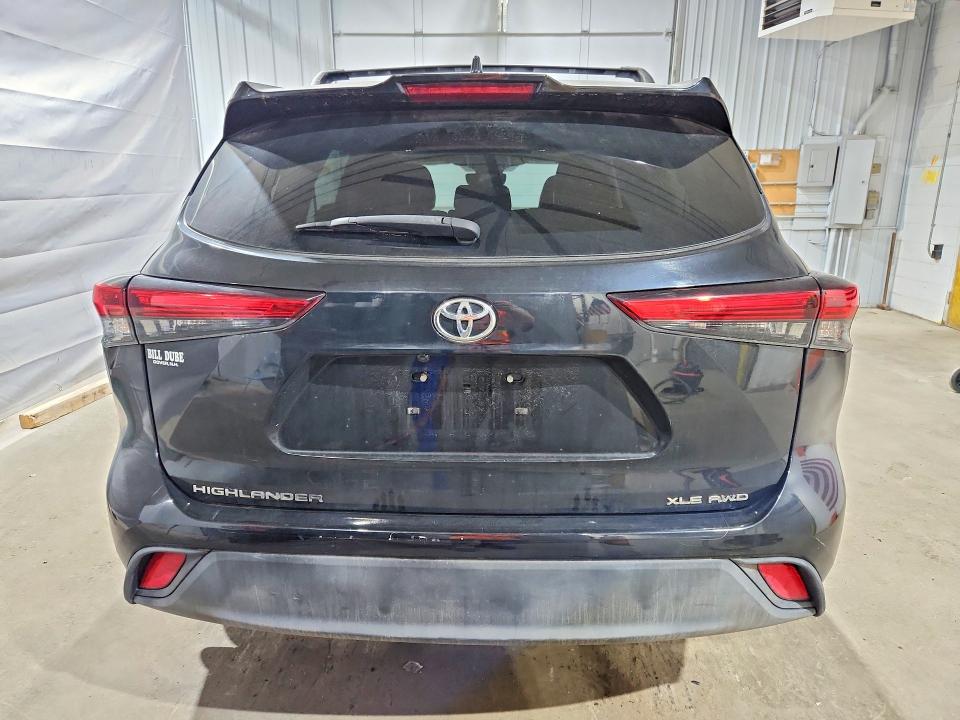 Aukcja sprzedaży 2021 Toyota Highlander, vin: 5TDGZRBH3MS556673, numer aukcji: 61136966