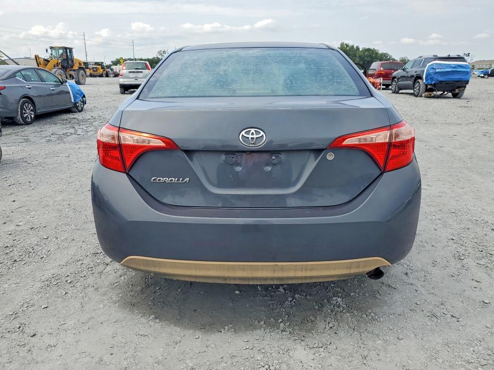 2018 Toyota Corolla მანქანა იყიდება აუქციონზე, vin: 5YFBURHE3JP806021, აუქციონის ნომერი: 63006156