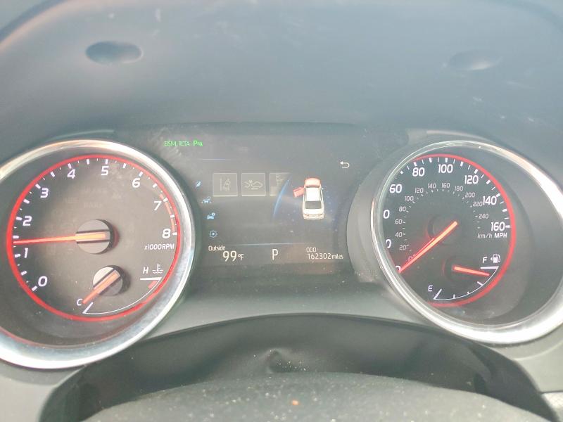 61548066 :رقم المزاد ، 4T1B61HK2JU136400 vin ، 2018 Toyota Camry مزاد بيع