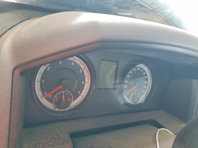 60941776 :رقم المزاد ، 3C6JR7DT2JG140482 vin ، 2018 Ram 1500 مزاد بيع