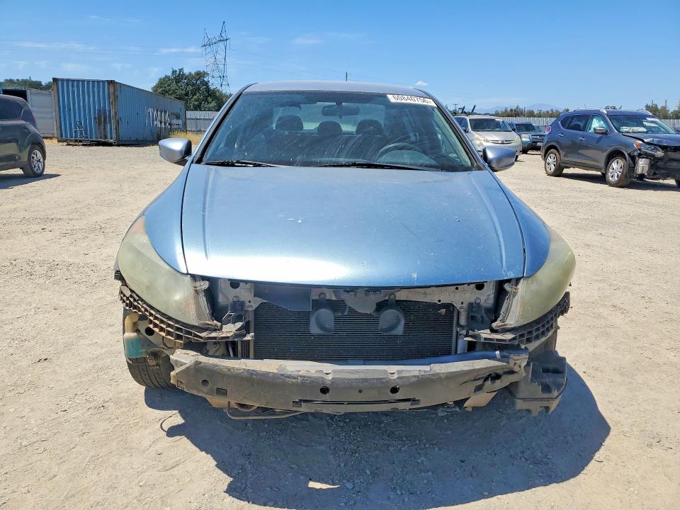 60840756 :رقم المزاد ، 1HGCP2F44BA152330 vin ، 2011 Honda Accord مزاد بيع