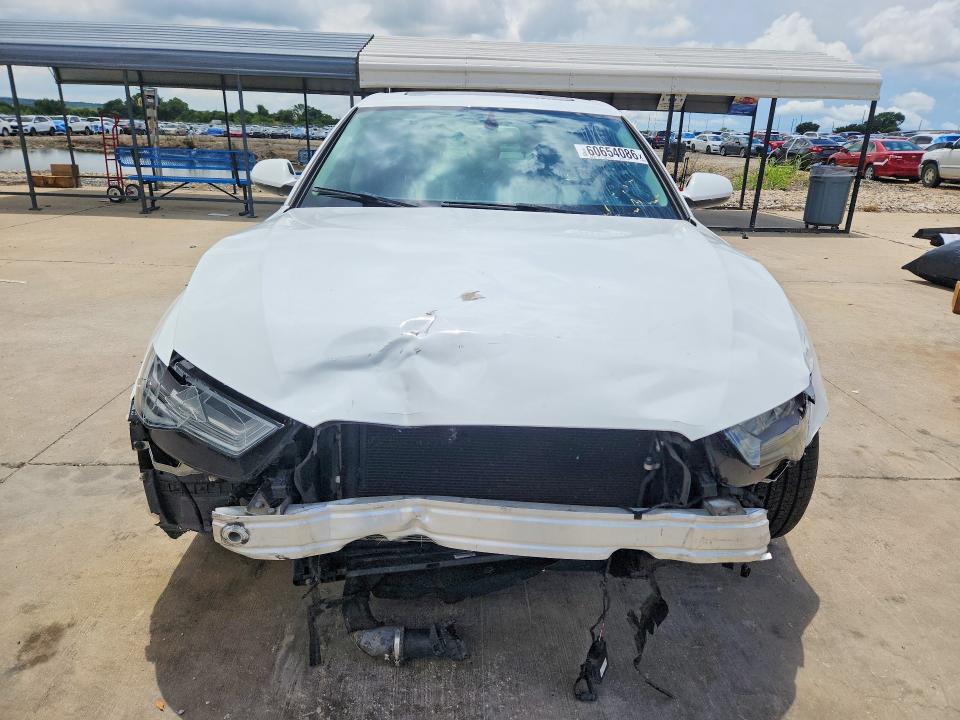 60654086 :رقم المزاد ، WAUG8AFC6JN088794 vin ، 2018 Audi A6 مزاد بيع