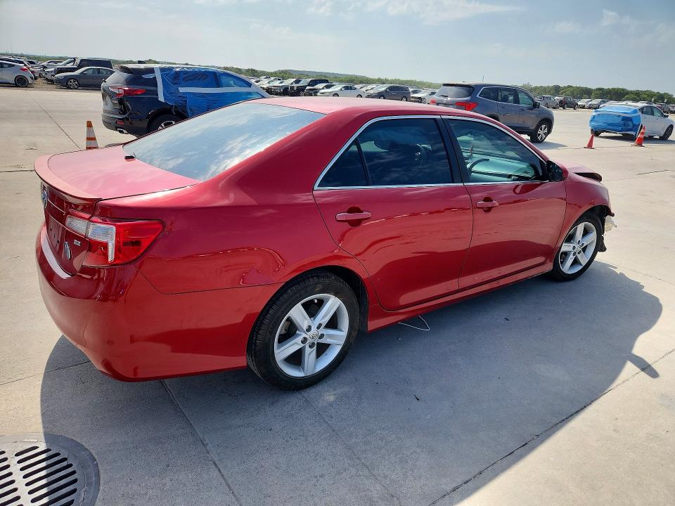 63237616 :رقم المزاد ، 4T1BF1FK7DU719004 vin ، 2013 Toyota Camry مزاد بيع