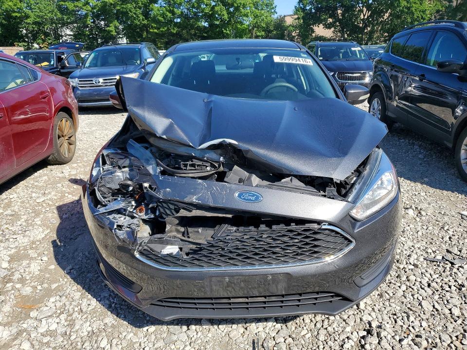 59999416 :رقم المزاد ، 1FADP3F28HL250576 vin ، 2017 Ford Focus مزاد بيع