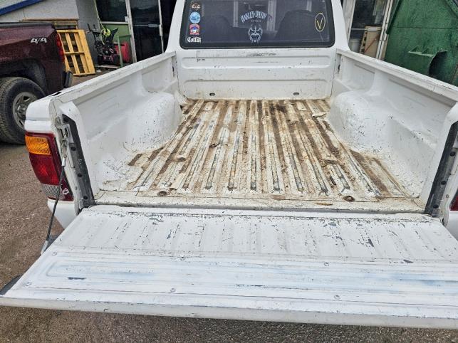 1998 Ford Ranger მანქანა იყიდება აუქციონზე, vin: 1FTYR10C4WUD05995, აუქციონის ნომერი: 60583666
