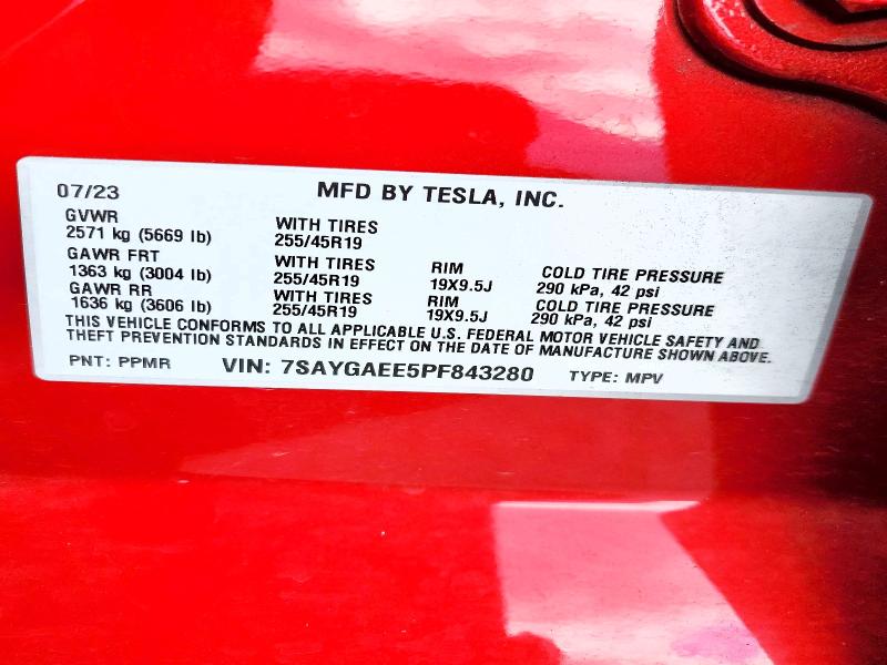 61985866 :رقم المزاد ، 7SAYGAEE5PF843280 vin ، 2023 Tesla Model Y مزاد بيع