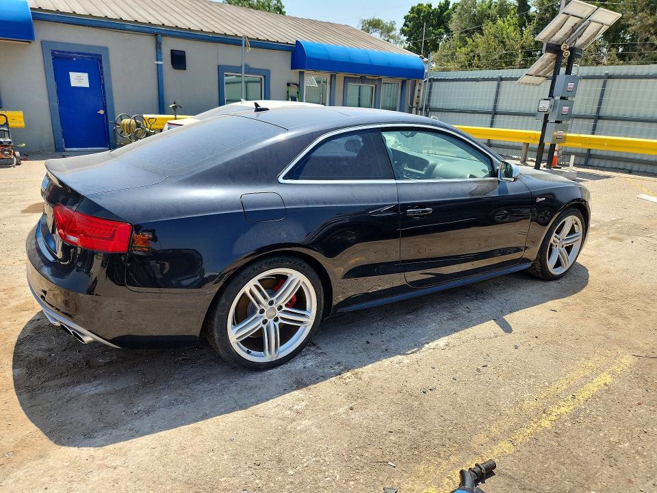 2013 Audi S5 მანქანა იყიდება აუქციონზე, vin: WAUCGAFR8DA024225, აუქციონის ნომერი: 62297166