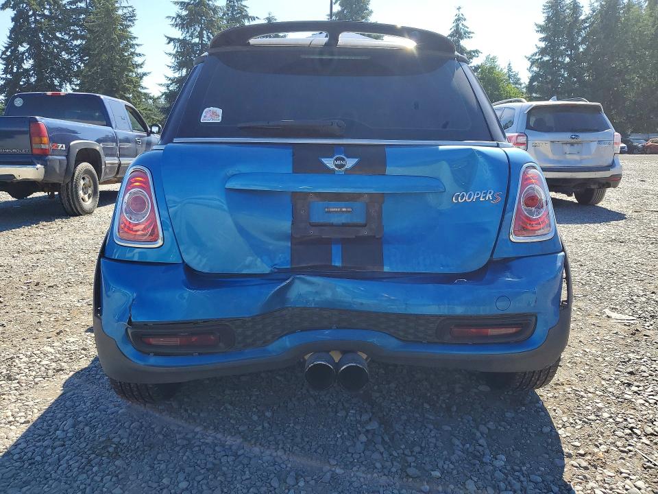Продаж на аукціоні авто 2011 Mini Cooper, vin: WMWSV3C56BTY23131, номер лоту: 60816126
