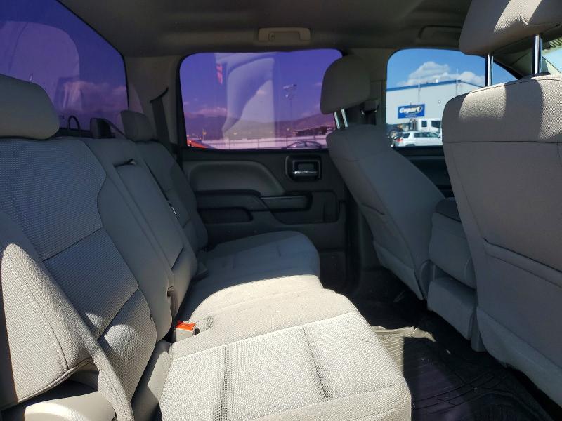 61736086 :رقم المزاد ، 3GCUKNEHXJG298660 vin ، 2018 Chevrolet Silverado مزاد بيع