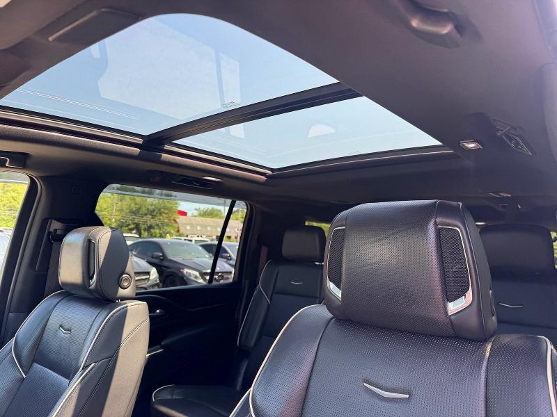 Продаж на аукціоні авто 2022 Cadillac Escalade, vin: 1GYS4KKL5NR278597, номер лоту: 63343686