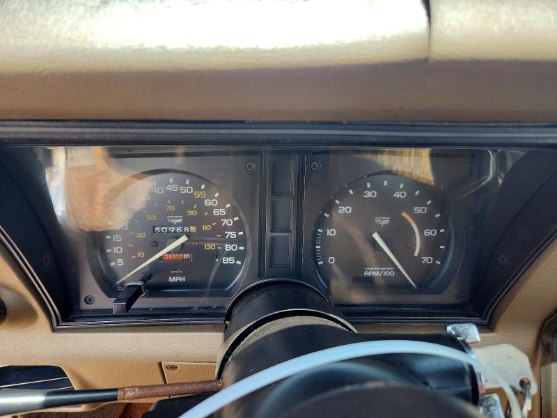 62755586 :رقم المزاد ، 1G1AY0788C5121304 vin ، 1982 Chevrolet Corvette مزاد بيع