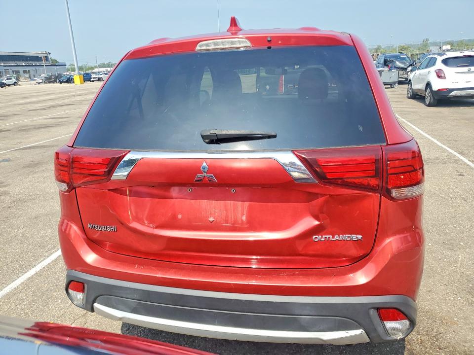 Продаж на аукціоні авто 2018 Mitsubishi Outlander, vin: JA4AD2A30JZ059988, номер лоту: 61284996