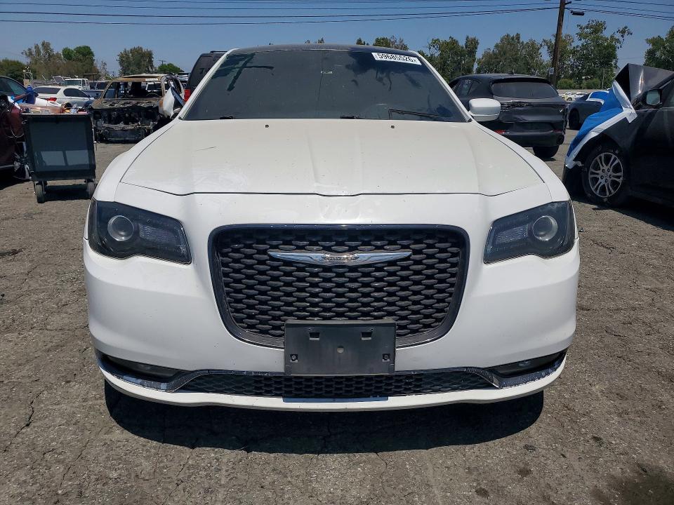 59685526 :رقم المزاد ، 2C3CCABG1GH351188 vin ، 2016 Chrysler 300 مزاد بيع