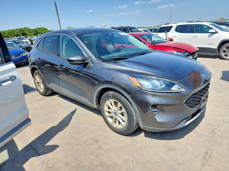 61973826 :رقم المزاد ، 1FMCU0G67LUB92960 vin ، 2020 Ford Escape مزاد بيع