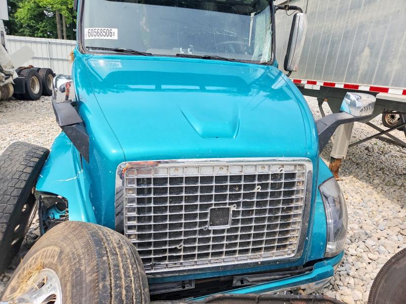 Aukcja sprzedaży 2016 Volvo Vn, vin: 4V4NC9EH4GN949326, numer aukcji: 70472336