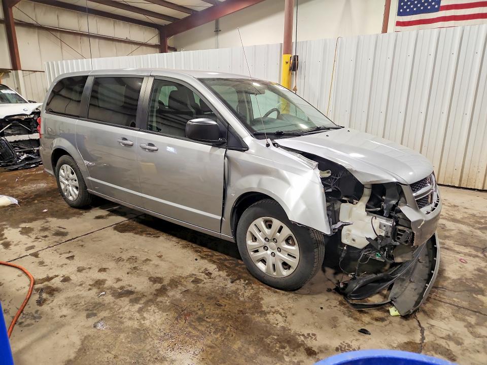 61196496 :رقم المزاد ، 2C4RDGBG2JR224702 vin ، 2018 Dodge Grand Caravan مزاد بيع
