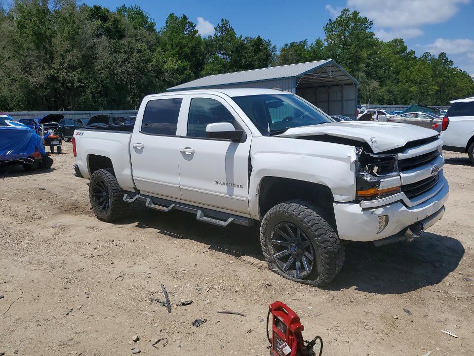 2017 Chevrolet Silverado მანქანა იყიდება აუქციონზე, vin: 3GCUKREC8HG318409, აუქციონის ნომერი: 61140556