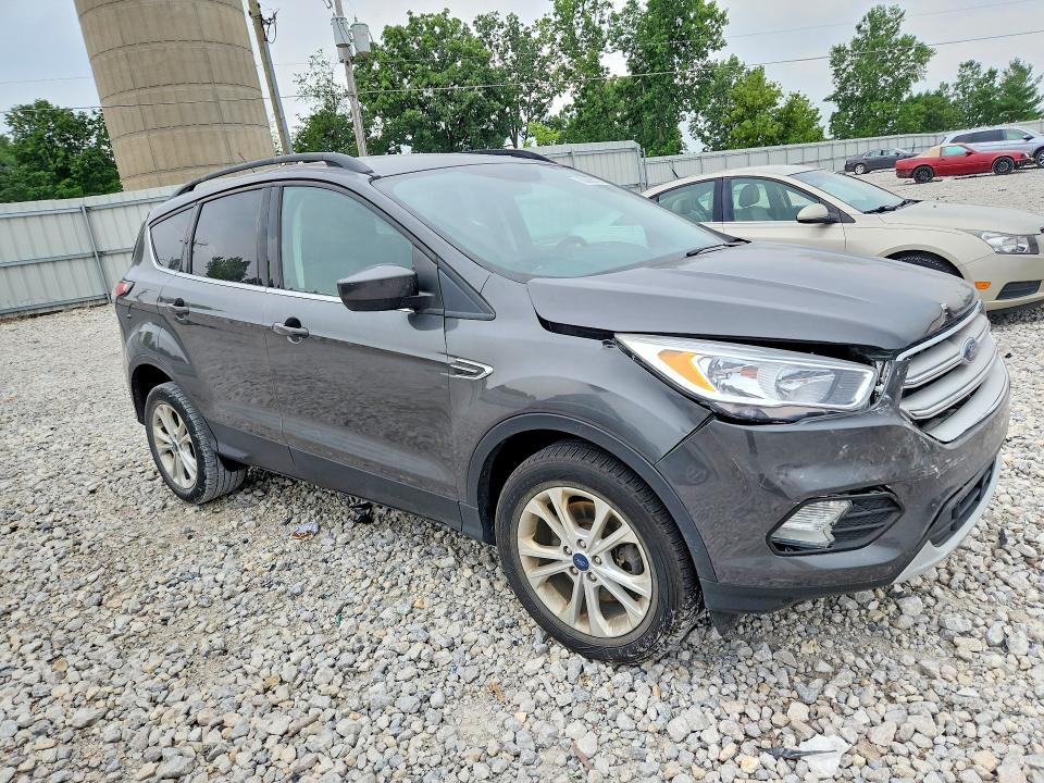 Продажа на аукционе авто 2018 Ford Escape, vin: 1FMCU9GD0JUB71030, номер лота: 63286136