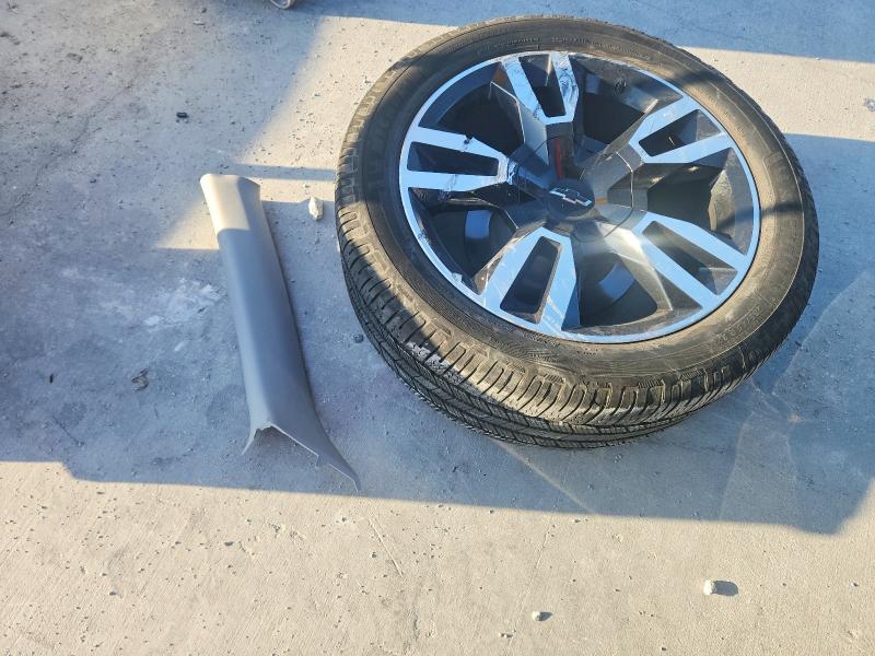 2019 Chevrolet Suburban მანქანა იყიდება აუქციონზე, vin: 1GNSCJKJ8KR177171, აუქციონის ნომერი: 60040116