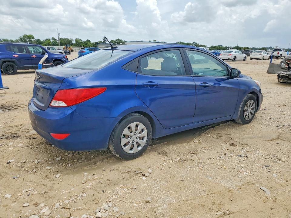 2015 Hyundai Accent მანქანა იყიდება აუქციონზე, vin: KMHCT4AE3FU806952, აუქციონის ნომერი: 60718926