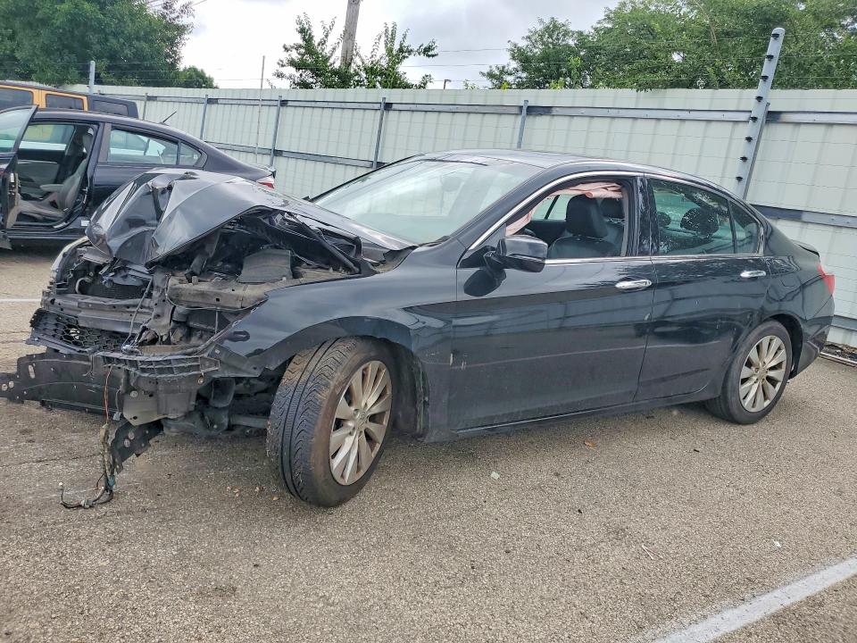 Auction sale of the 2013 Honda Accord, vin: 1HGCR3F85DA033322, lot number: 60017836