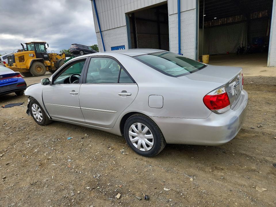 Продажа на аукционе авто 2005 Toyota Camry, vin: 4T1BE32K05U004233, номер лота: 62878136