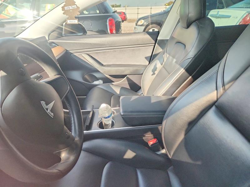 60607056 :رقم المزاد ، 5YJ3E1EA2KF397155 vin ، 2019 Tesla Model 3 مزاد بيع