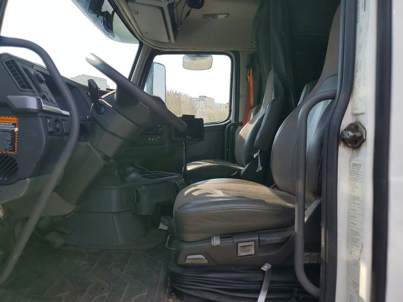 2020 Volvo Vnr მანქანა იყიდება აუქციონზე, vin: 4V4WC9EG5LN266587, აუქციონის ნომერი: 60865956