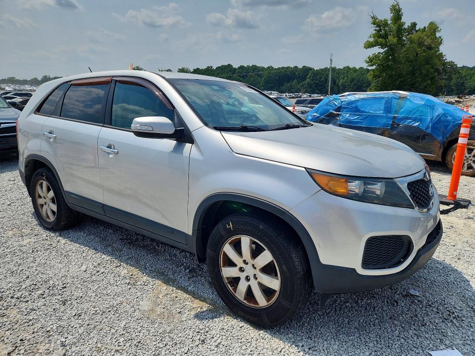 61564456 :رقم المزاد ، 5XYKT3A18BG077611 vin ، 2011 Kia Sorento مزاد بيع