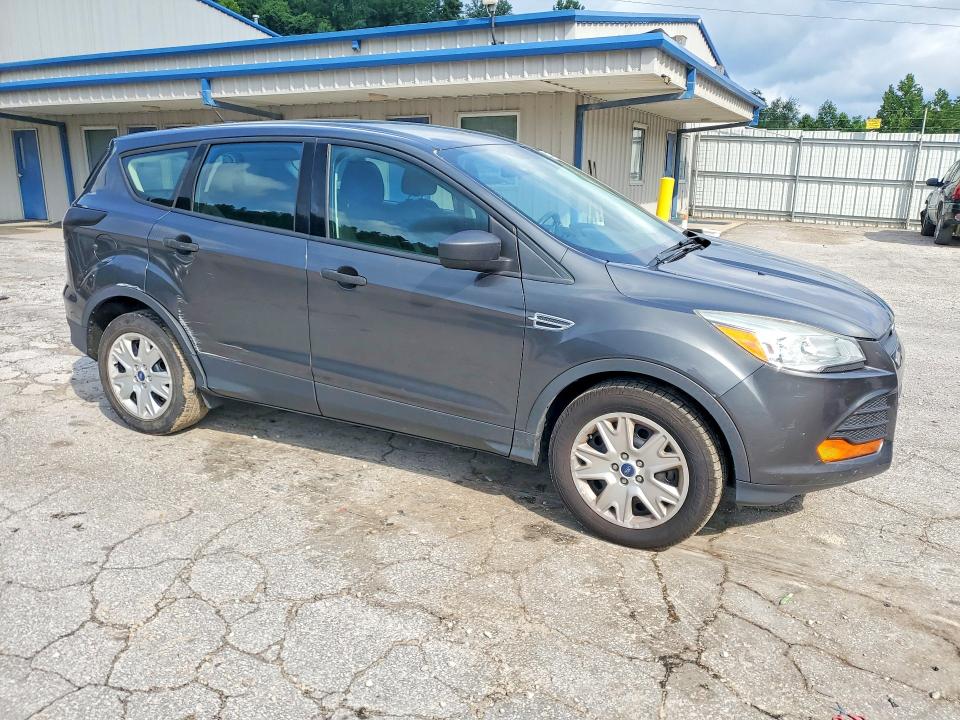 61742066 :رقم المزاد ، 1FMCU0F77FUA48906 vin ، 2015 Ford Escape مزاد بيع